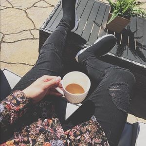 Meet your Posher, Derrick